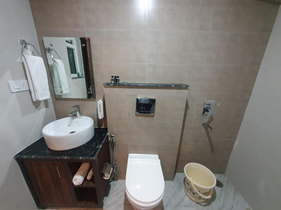 Kds Residency Hotel Greater Noida Exterior photo