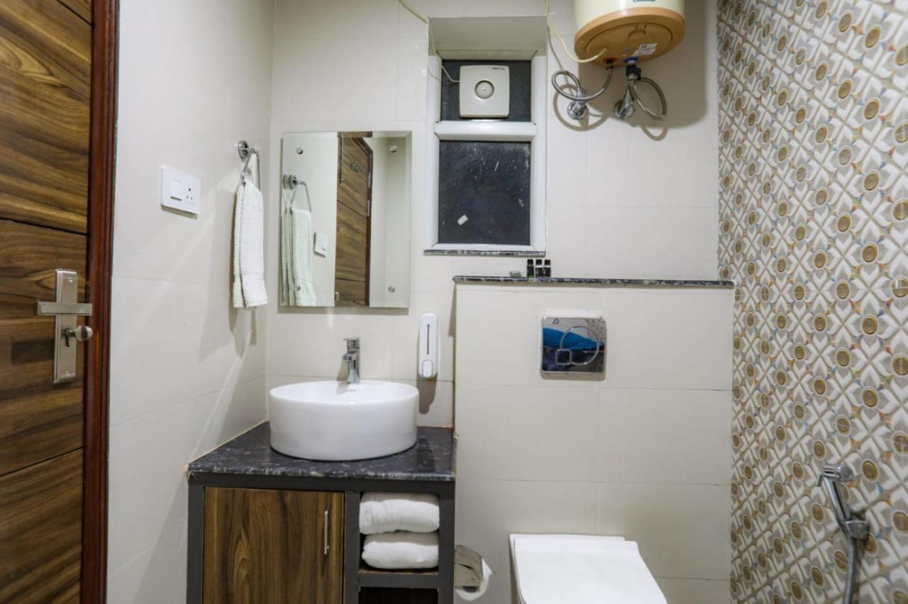 Kds Residency Hotel Greater Noida Exterior photo