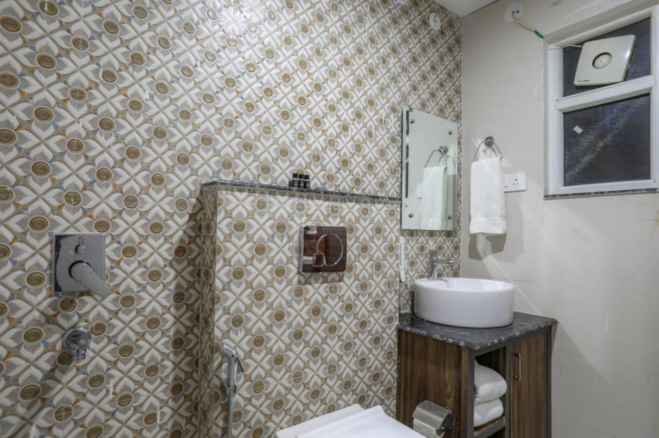 Kds Residency Hotel Greater Noida Exterior photo